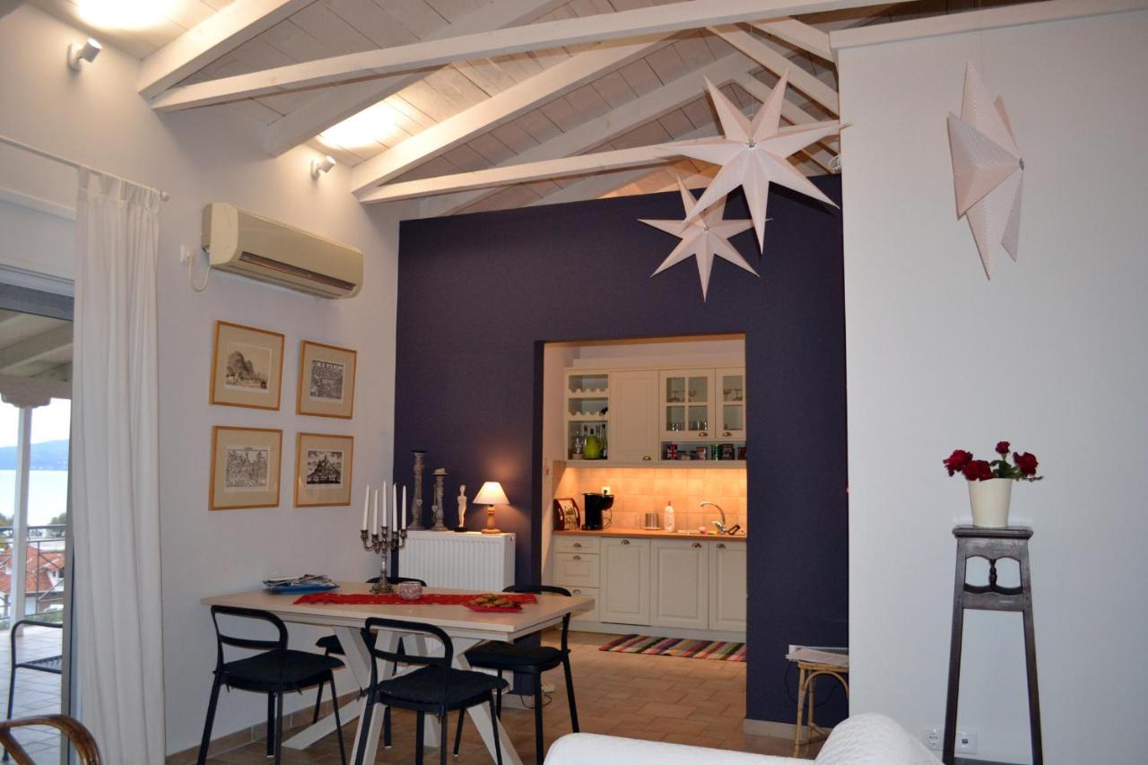 Corinthian Sun - Vacation Home Bagian luar foto