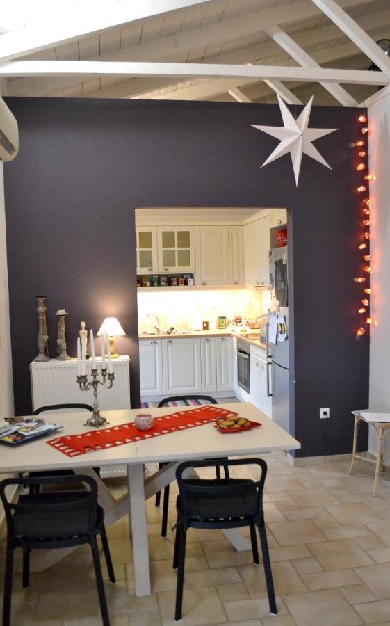 Corinthian Sun - Vacation Home Bagian luar foto
