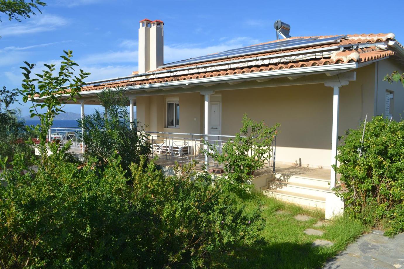 Corinthian Sun - Vacation Home Bagian luar foto