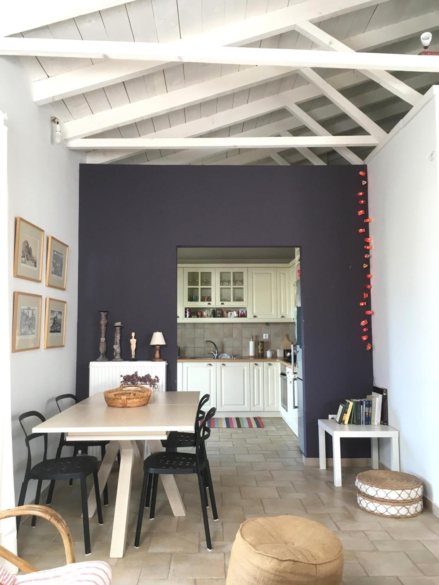 Corinthian Sun - Vacation Home Bagian luar foto
